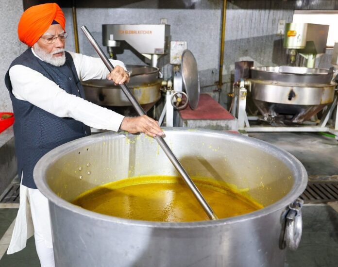 PM Modi in patana sahib gurudwara